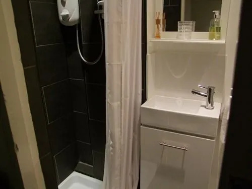Miricia Guest House
