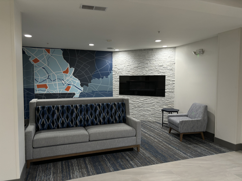 Holiday Inn Express Hotel and Suites Saint Robert by IHG