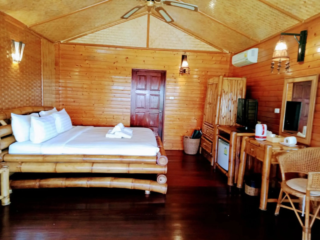 Bow Thong Beach Resort