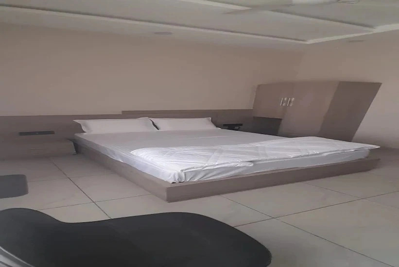 Js Grand Club And Resort