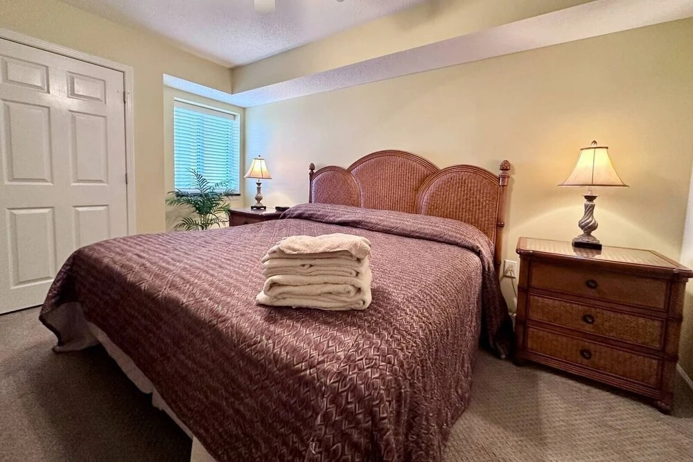 South Shore 1103 2 Bedroom Condo by RedAwning, North Myrtle Beach
