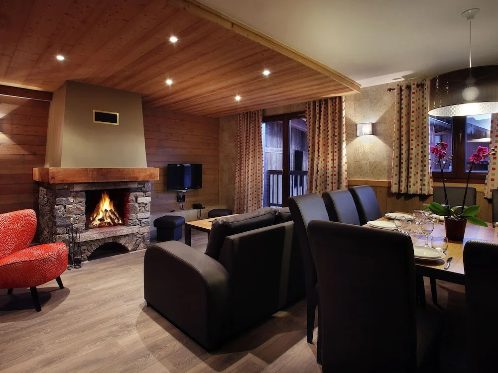 Restful Apartment With Balcony Located in the Lively Arc 2000