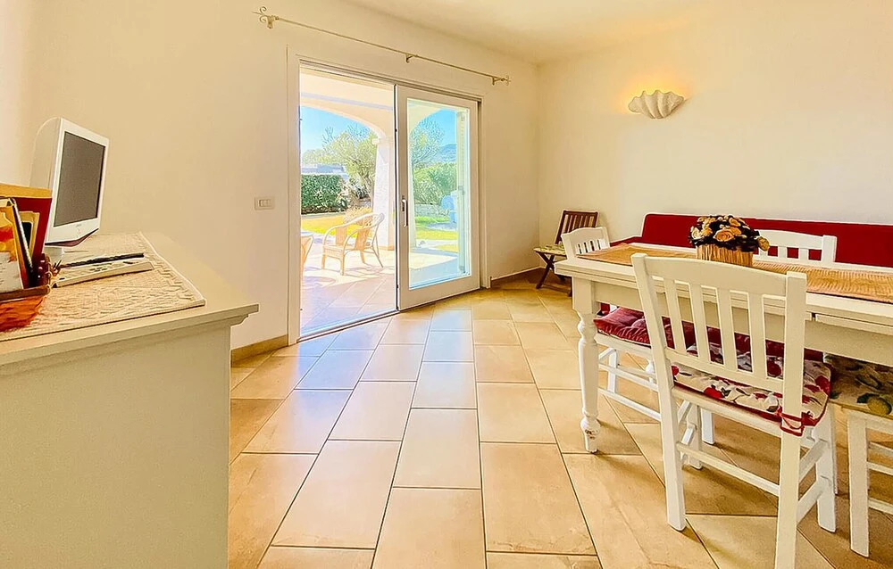 Nice Home in Lu Fraile With Outdoor Swimming Pool and 4 Bedrooms
