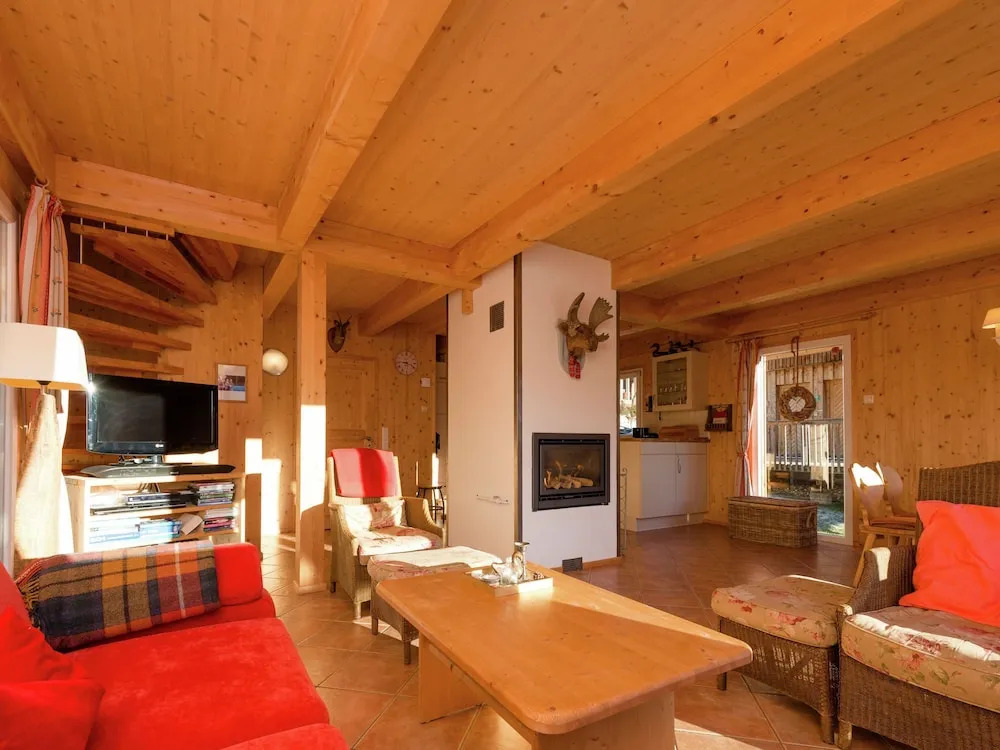 Mountain Chalet in the Lap of Luxury with Whirlpool in Hohentauern