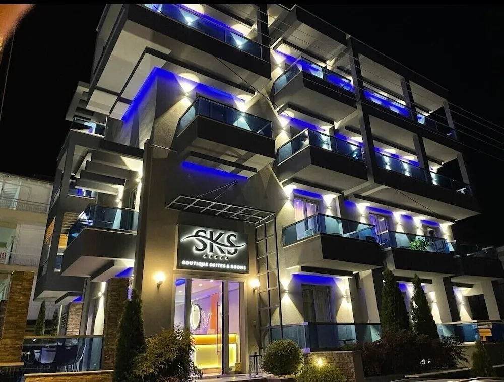 SKS Luxury Suites & Rooms