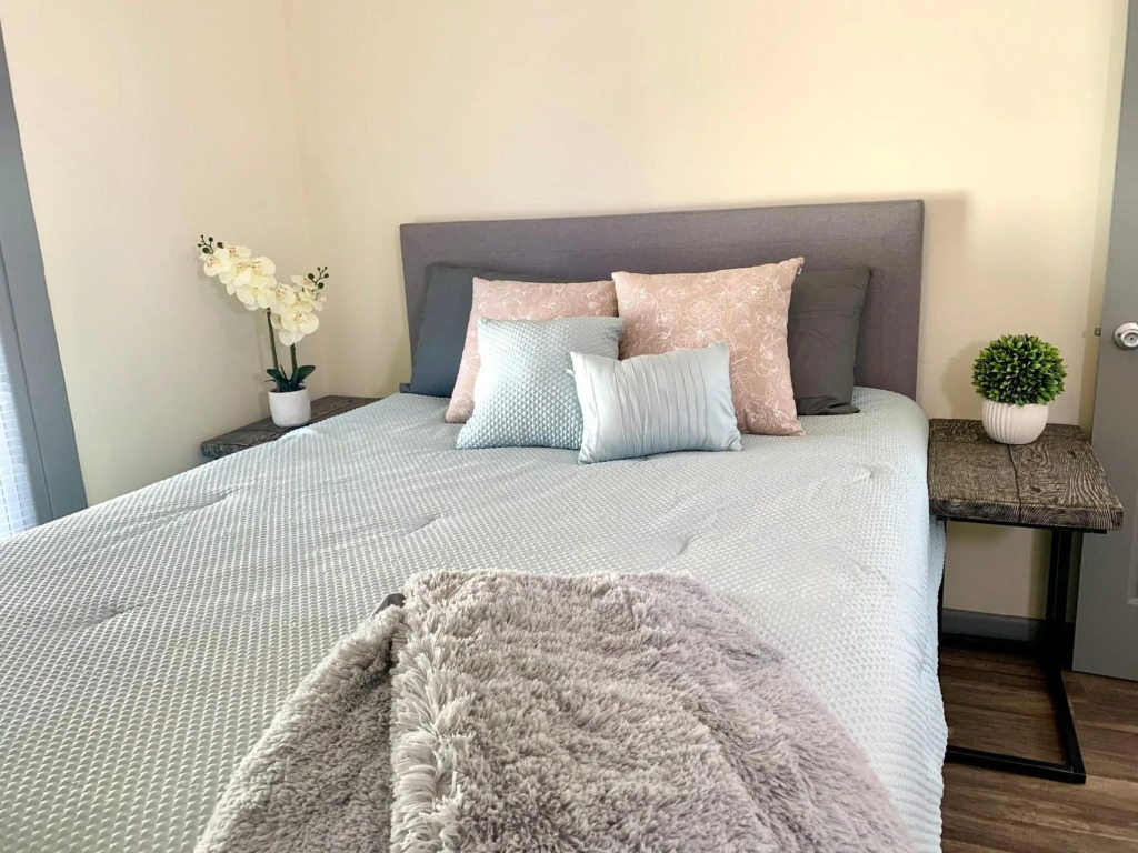Cozy 3BR 1BA Short drive to Niagara Falls