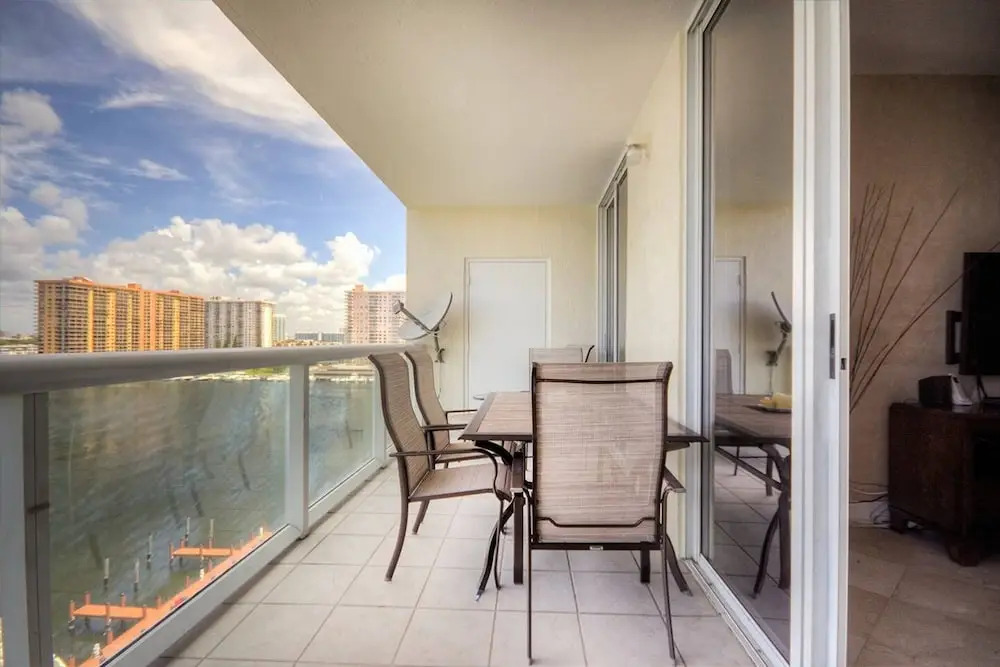 Le Golden Bay 1004 by Go Florida Condo, Sunny Isles
