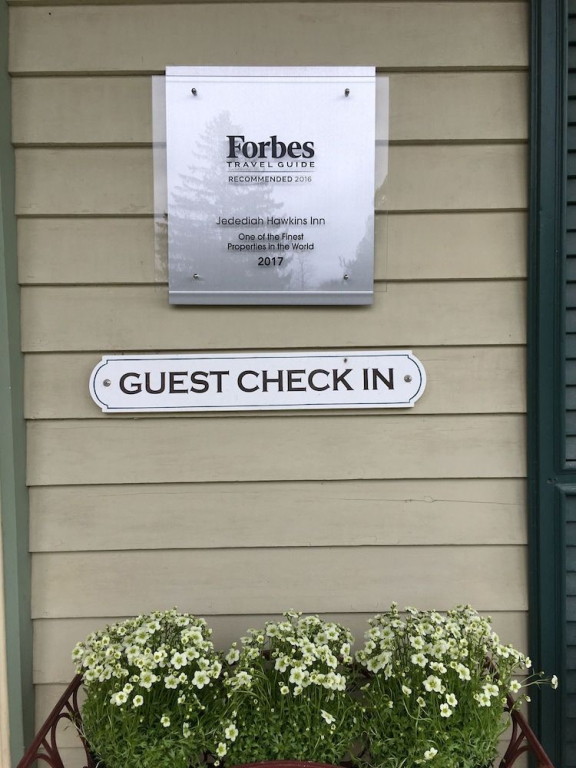 Jedediah Hawkins Inn