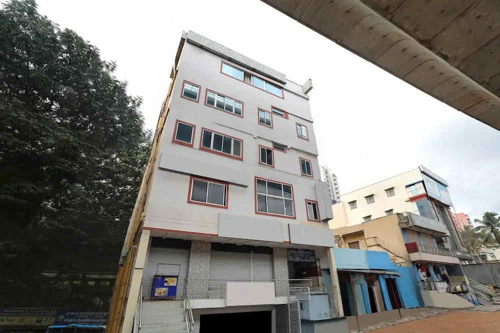 SPOT ON 46393 Venkat Regency