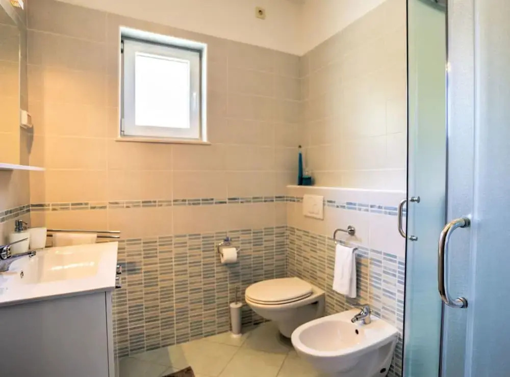 Wonderful Brsec Apartments with Sea View and Shared Pool