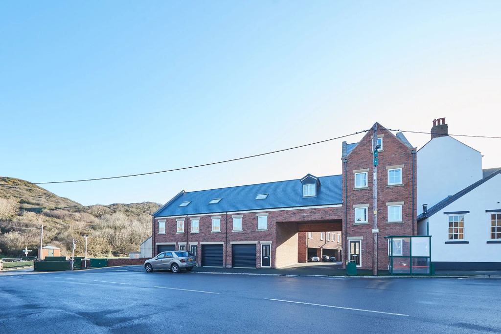 Host   Stay   House 1