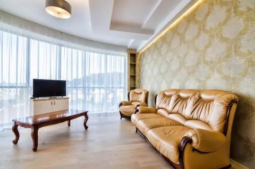 LEOGRAND Apartments z Panoramoyu Lvova