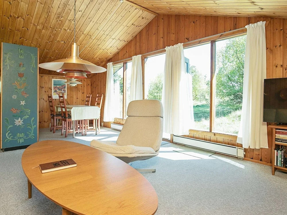 Vintage Holiday Home in Jutland near Child Friendly Beach