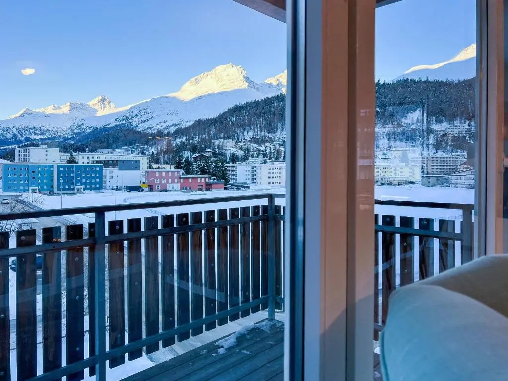 swissme - 100qm - Balkon - 2 Bäder - Parkplatz - Fußbodenheizung