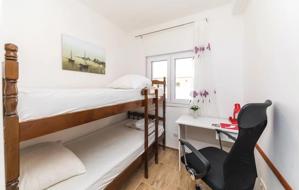 Amazing Home in Okrug Gornji With Sauna, Wifi and 4 Bedrooms