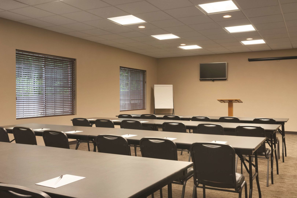 Country Inn & Suites by Radisson, Goodlettsville, TN