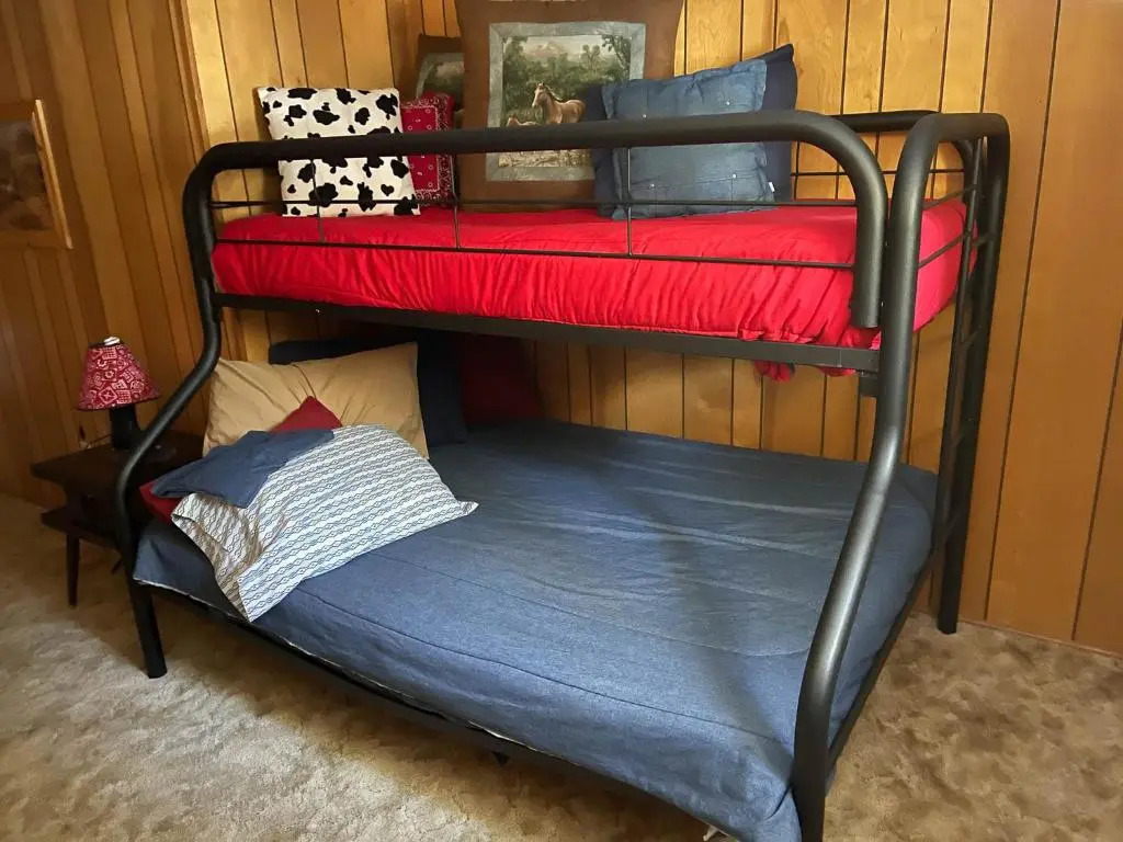 Bear Paw Lodge & Vacation Homes