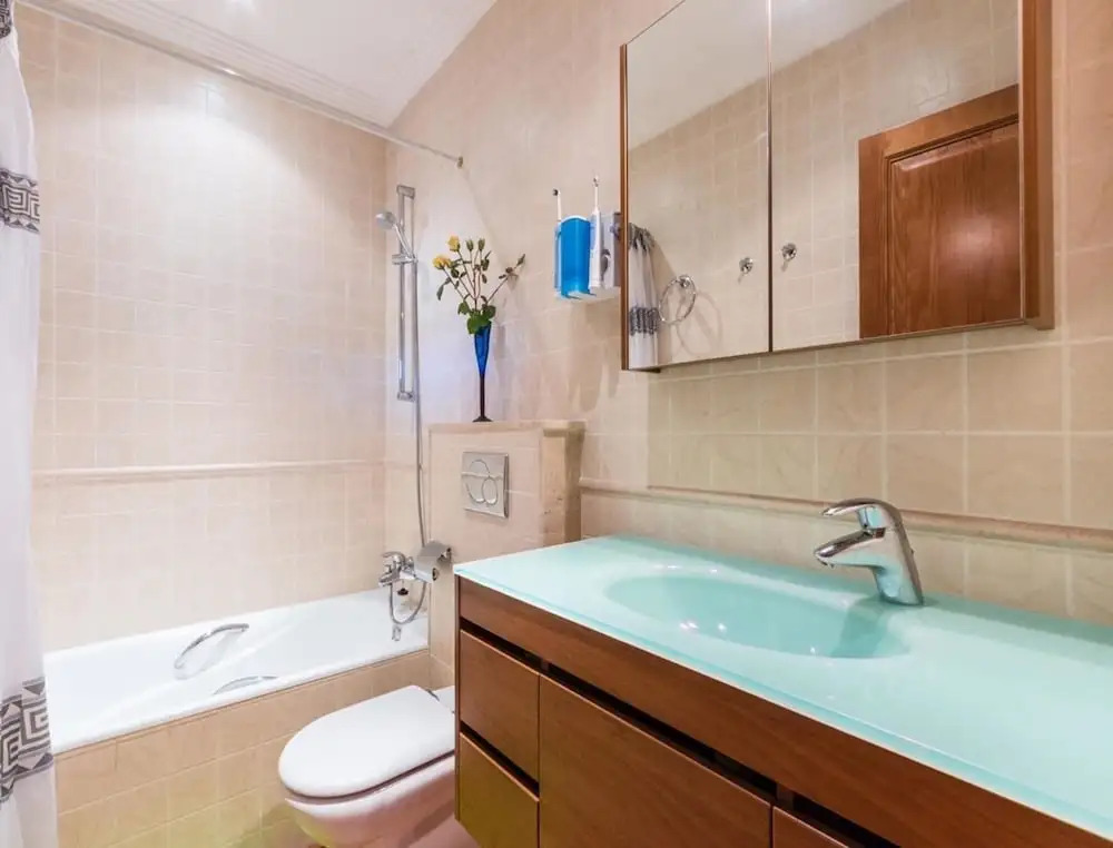 Villa - 4 Bedrooms with Pool and WiFi - 104238