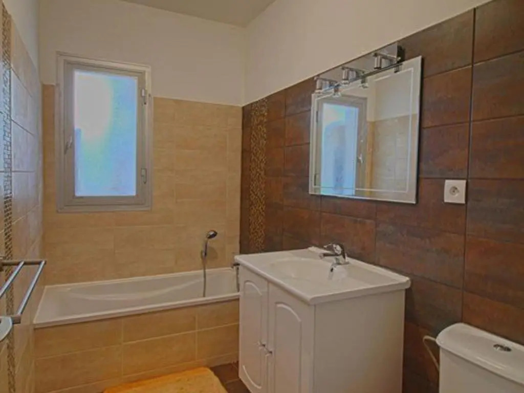 Appartement Ajaccio, 2 pièces, 4 personnes - FR-1-61-572