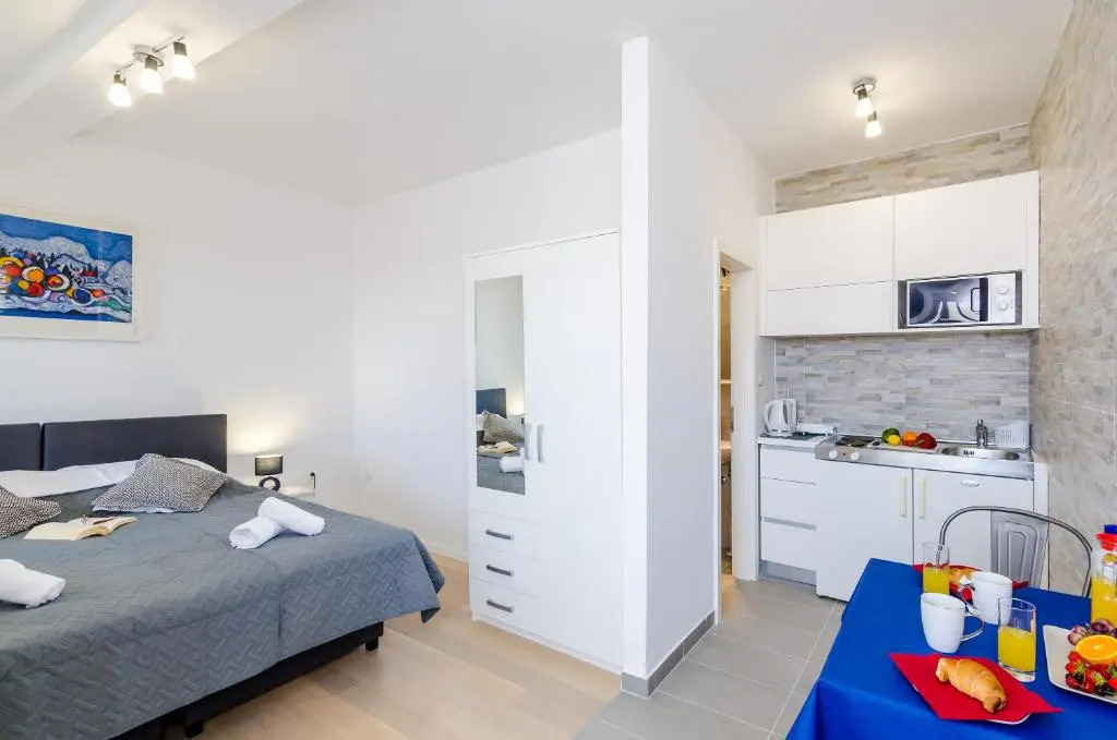 Miracle Apartments