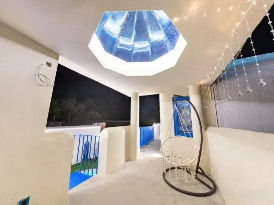 Shanli Renjia Hostel