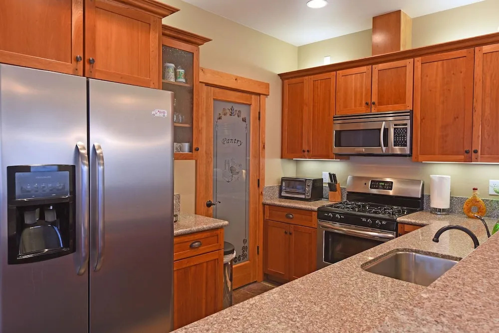 Sunny Woods Acres Near Golf & Adventure Park