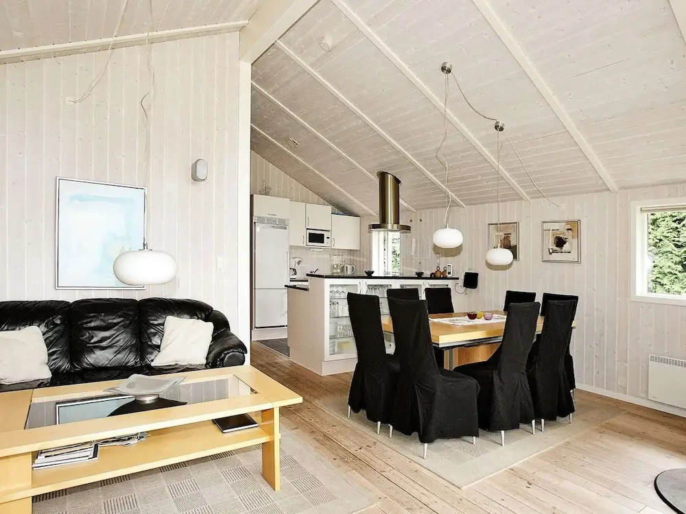 8 person holiday home in Hadsund