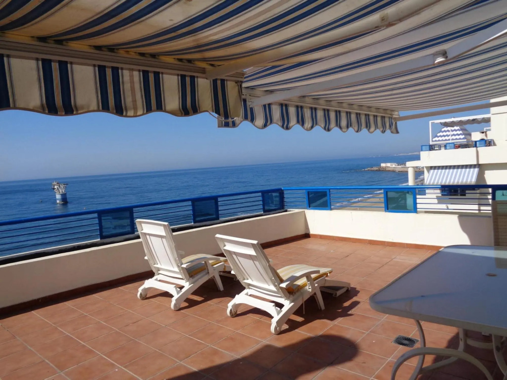 Frontal Sea Views 368