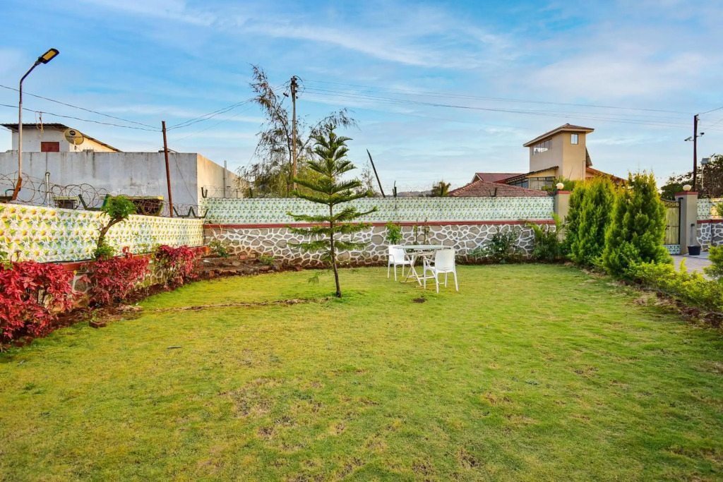 Green Meadows Large Pool & Garden by 23 Villa Stay