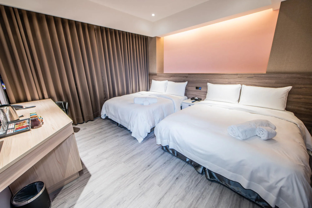 SIX FUKUN HOTEL