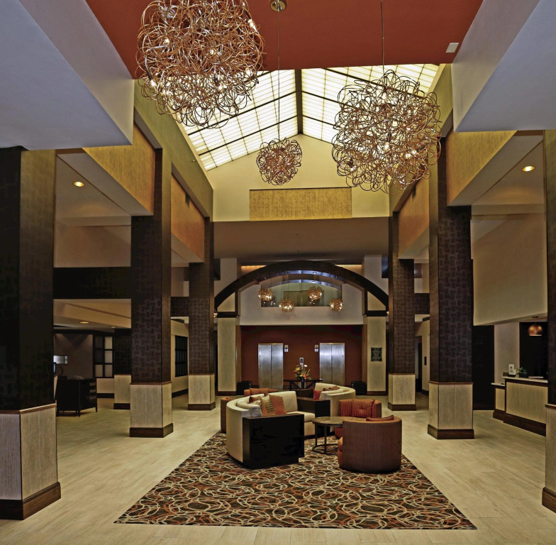 DoubleTree by Hilton Norfolk Airport