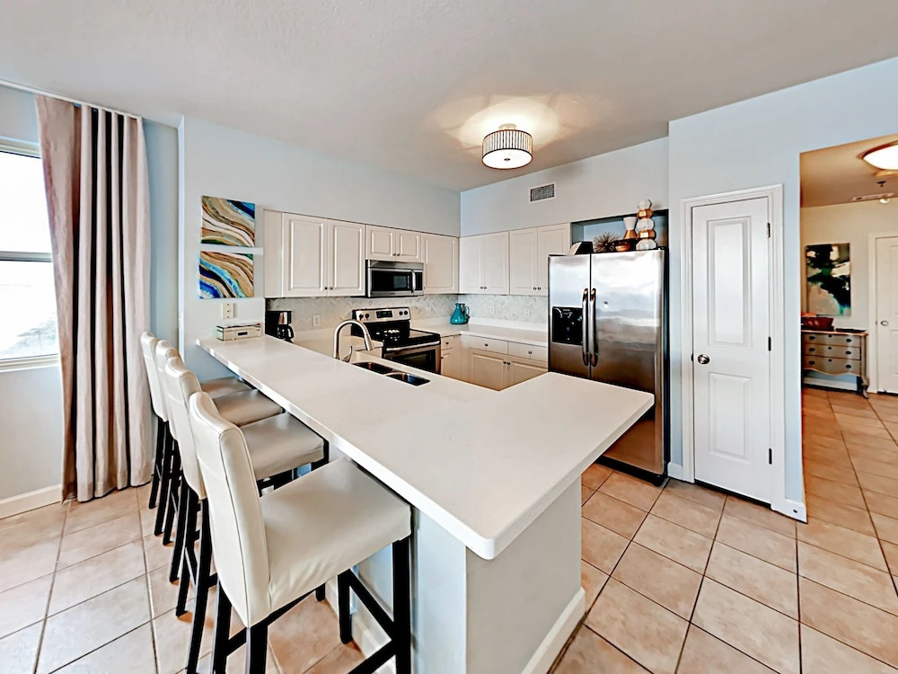 Villa Luna Condo #901 3 Bedrooms 3 Bathrooms Condo