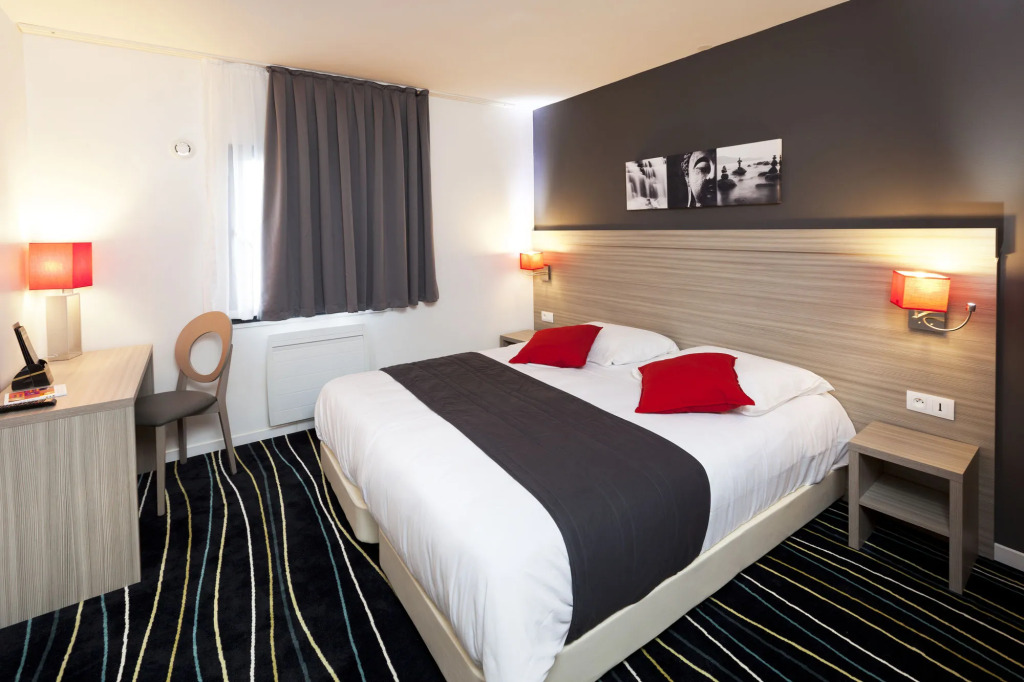 The Originals City, Marne-la-Vallée Est, Meaux ,GLASSY HOTEL