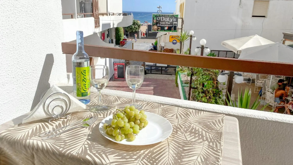 Magnífico apartamento a 35m da praia - Apart. Isa