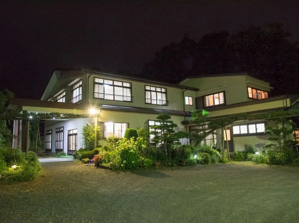 Yamanouchi Guest House
