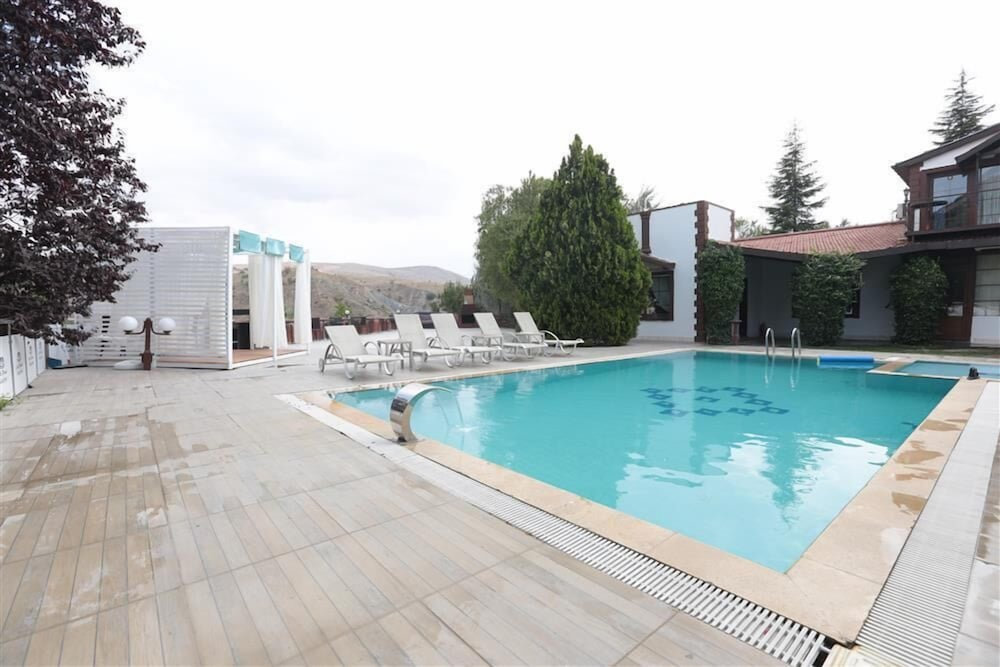 Çeli̇k Resort