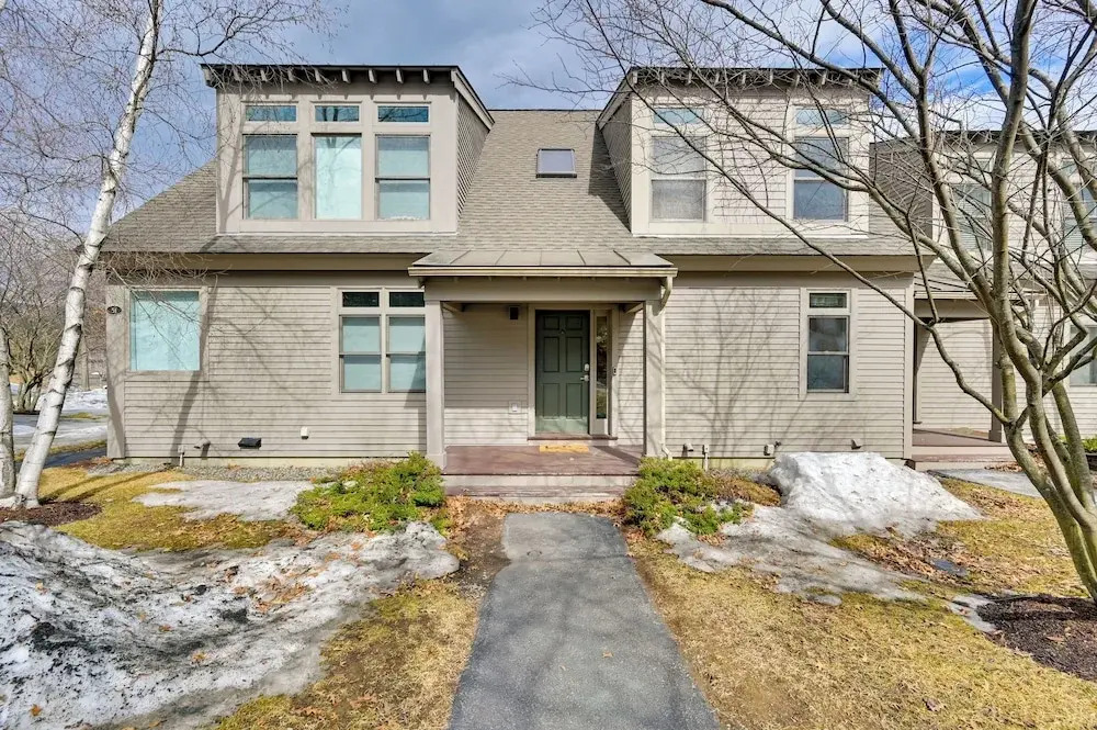 Bright Condo w/ Community Perks: Near Ski Quechee!