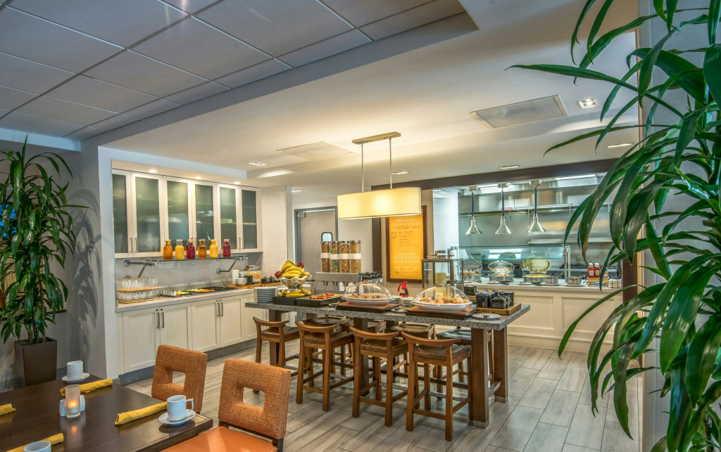 Hilton Garden Inn Reagan National Airport