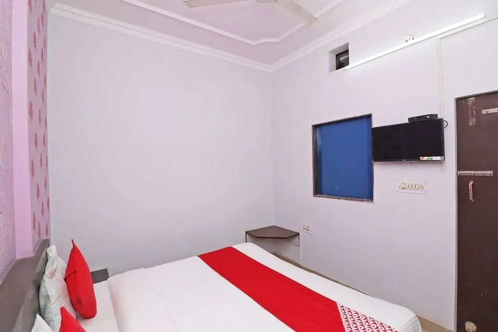 Hotel Aashiyana