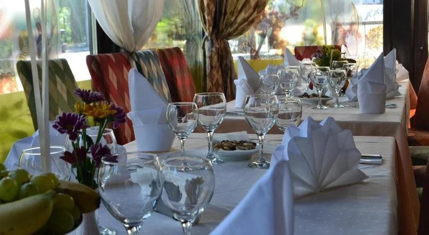 Hotel Les Jardins Carol