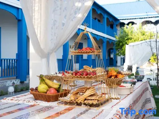 Yi Zhong Yue Ting | Designer Mediterranean Boutique Inn