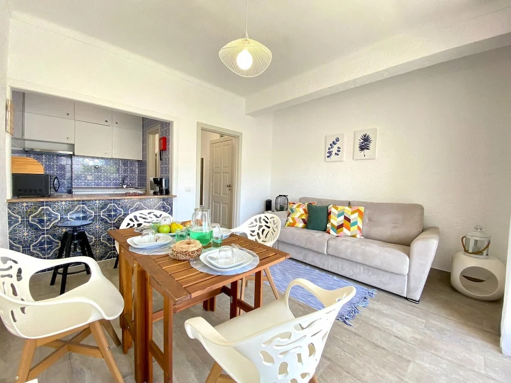 Albufeira Central 5 by Homing
