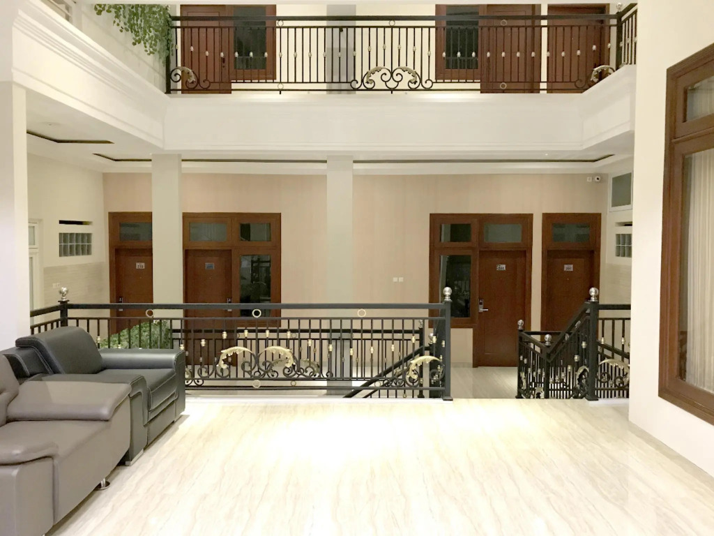 Hillside Suite Guest House