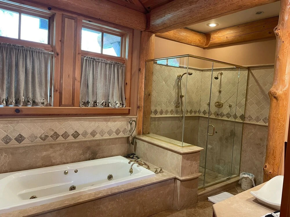 Cayuga Lodge South