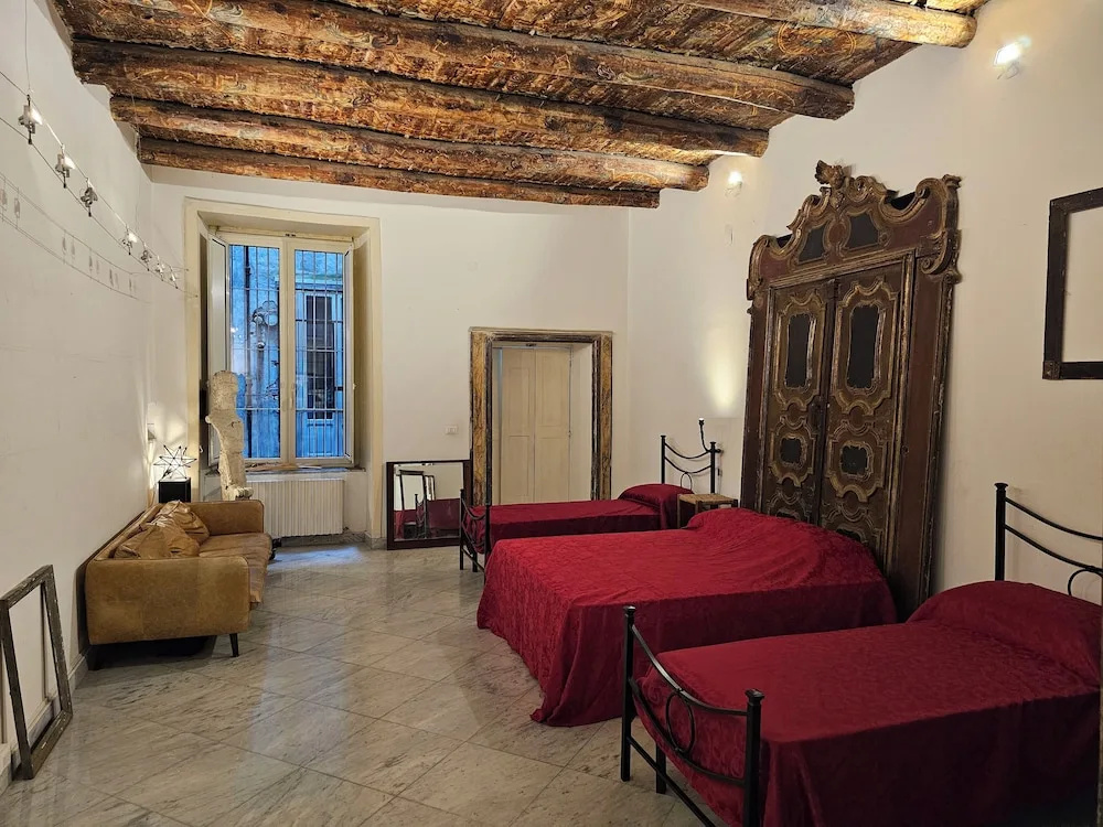 The Spanish Palace, Suites, Rooms, Apartments & Terraces
