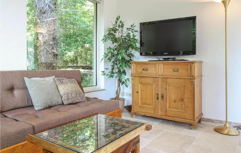 Amazing Home In Nideggen With Wifi