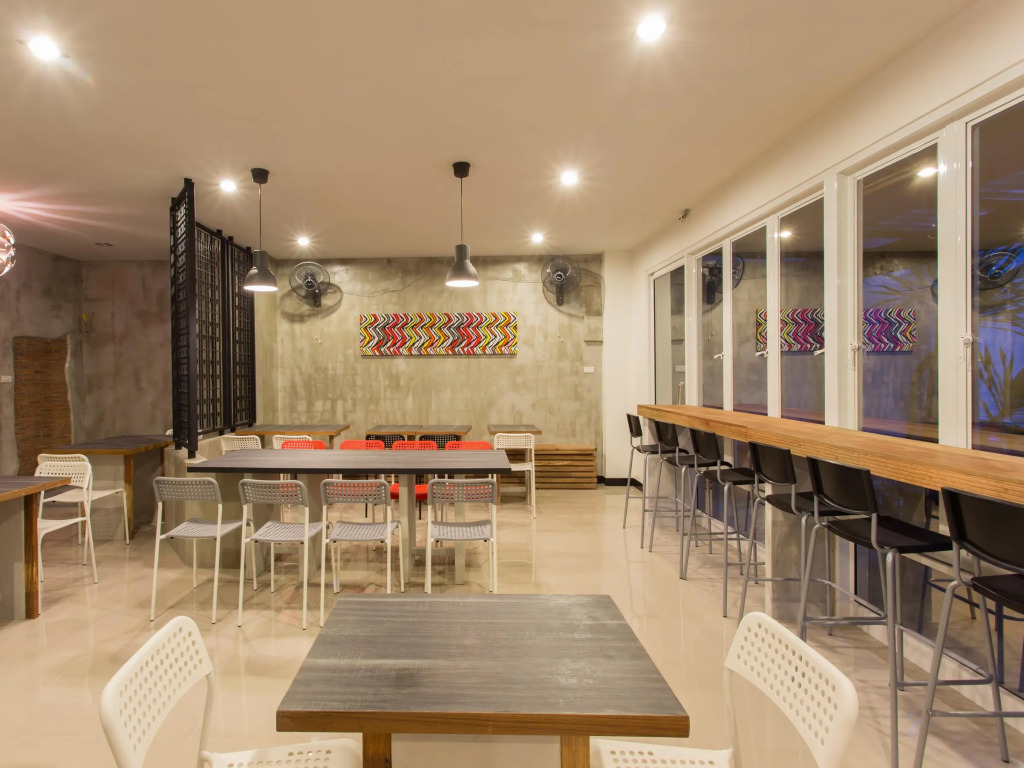 Krabi Inn And Omm Hotel