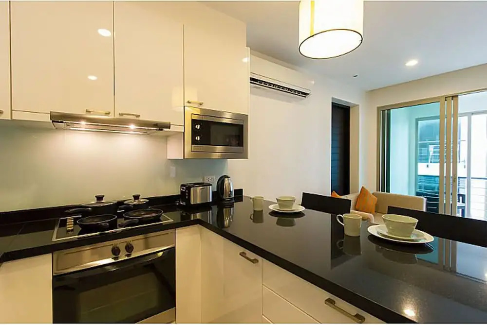 N212 Regent Apartments