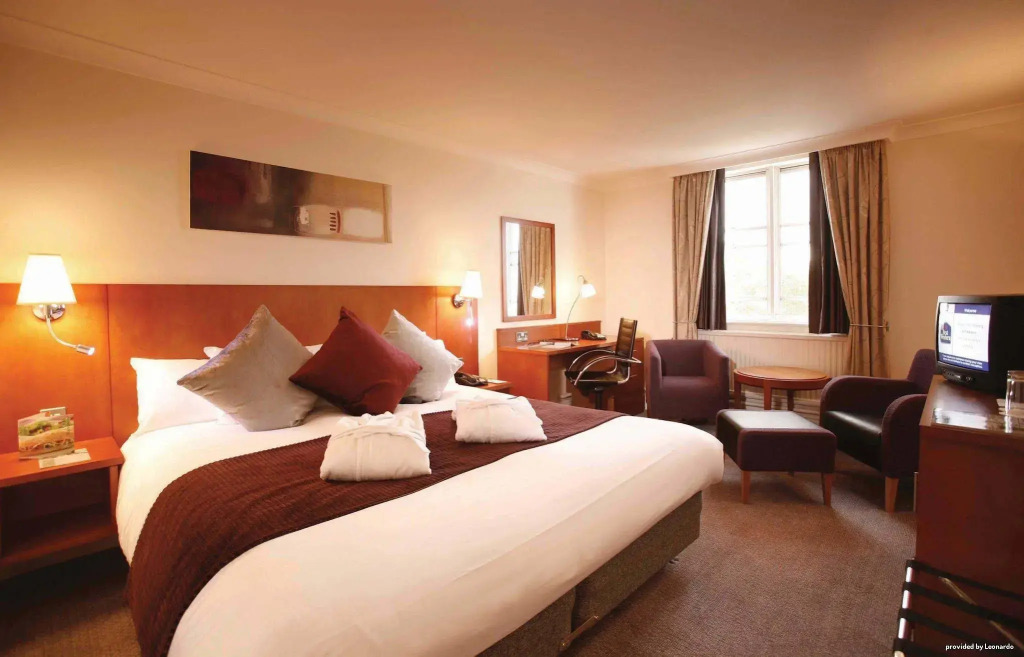 Best Western Plus Moat House Reading