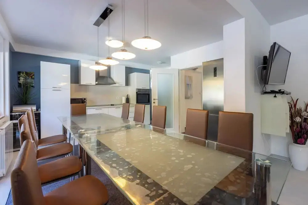 House Moderna 2